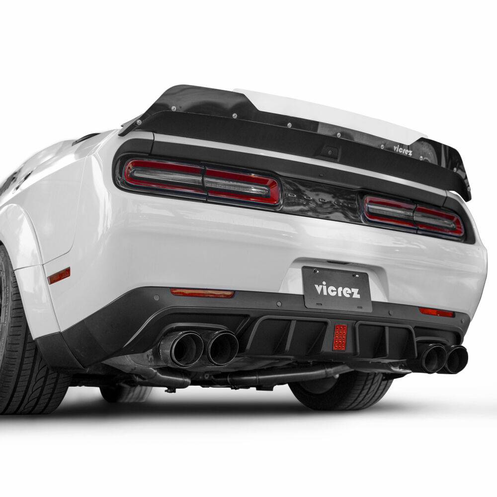Capa Luz Traseira Dodge Challenger 2015-2023 - Acessório Externo